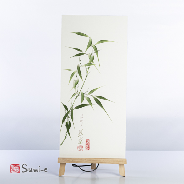 Opera dipinta a mano rappresentante foglie e rami verdi del bambù su carta di riso incollata su un supporto plastificato misura 50x23cm con la firma dell'autore