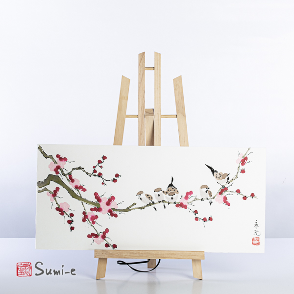Opera dipinta a mano rappresentante fiori di pruno e uccellini su ramo su carta di riso su supporto 50x23cm con la firma dell'autore e sigillo