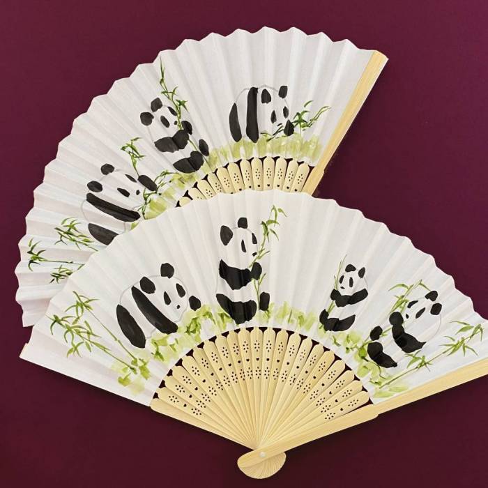 Ventaglio dipinto a mano - Panda - immagine 2